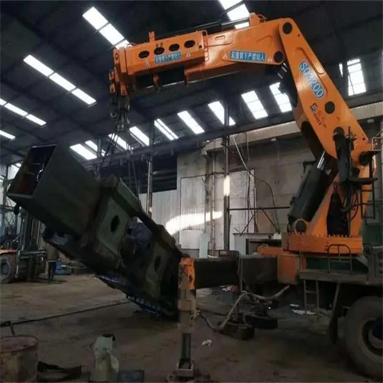 襄城130吨折臂吊车出租吊机租赁附近电话